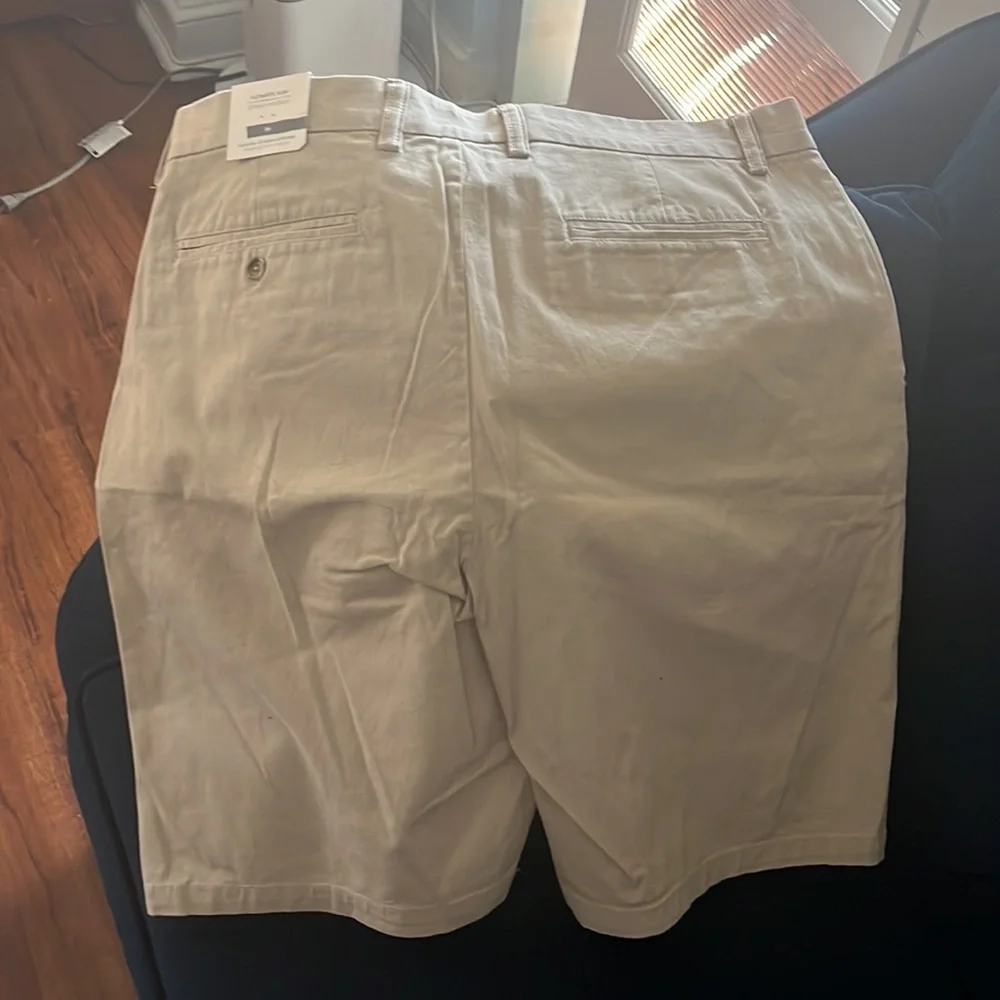 Shorts - Picture 2 of 2
